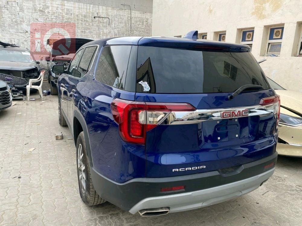 جي ام سي اكاديا